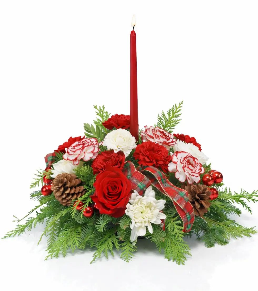 Christmas Candle Centerpiece