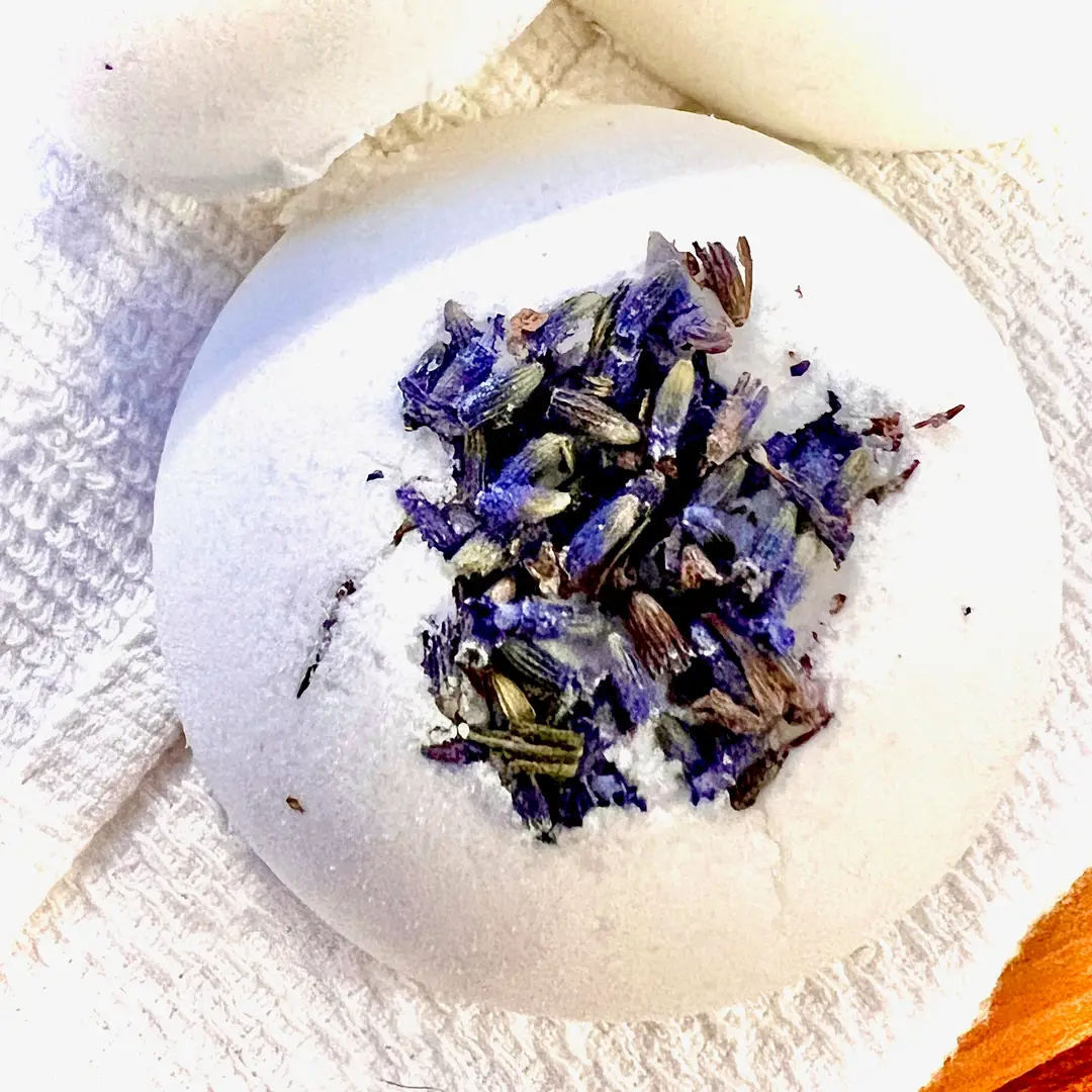 No Ennui - Calming Lavender Pedicure Bomb No Ennui - Calming Lavender Pedicure Bomb