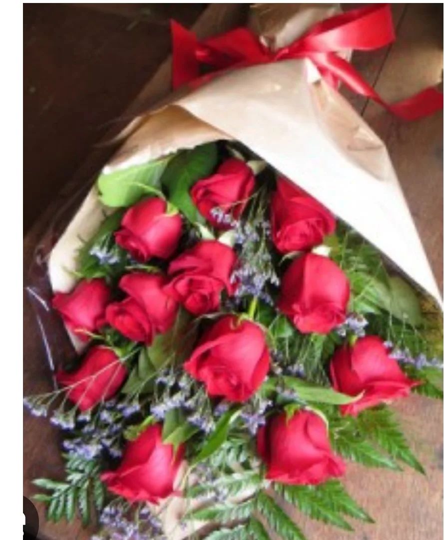 Run for The Roses Wrap