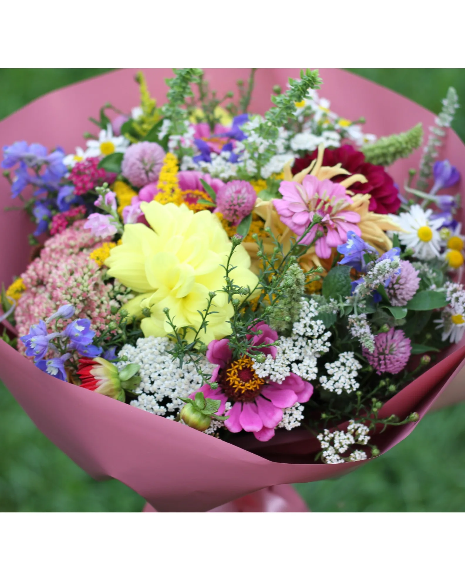 Blooming Summer Garden Bouquet Blooming Summer Garden Bouquet