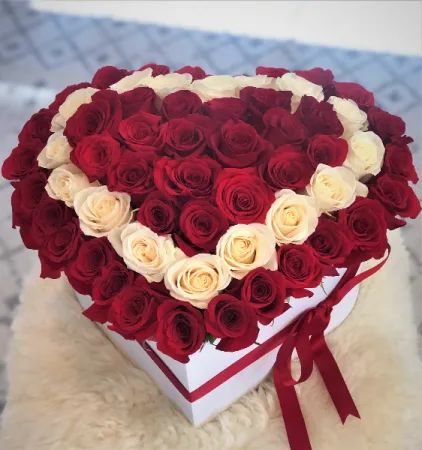 HOT & COLD HEART 50 ROSES IN BIG HEART