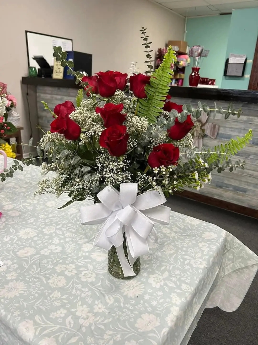 Dozen roses Dozen roses