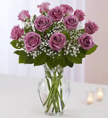 Dozen Classic Lavender Rose Vase Arrangement Dozen Classic Lavender Rose Vase Arrangement