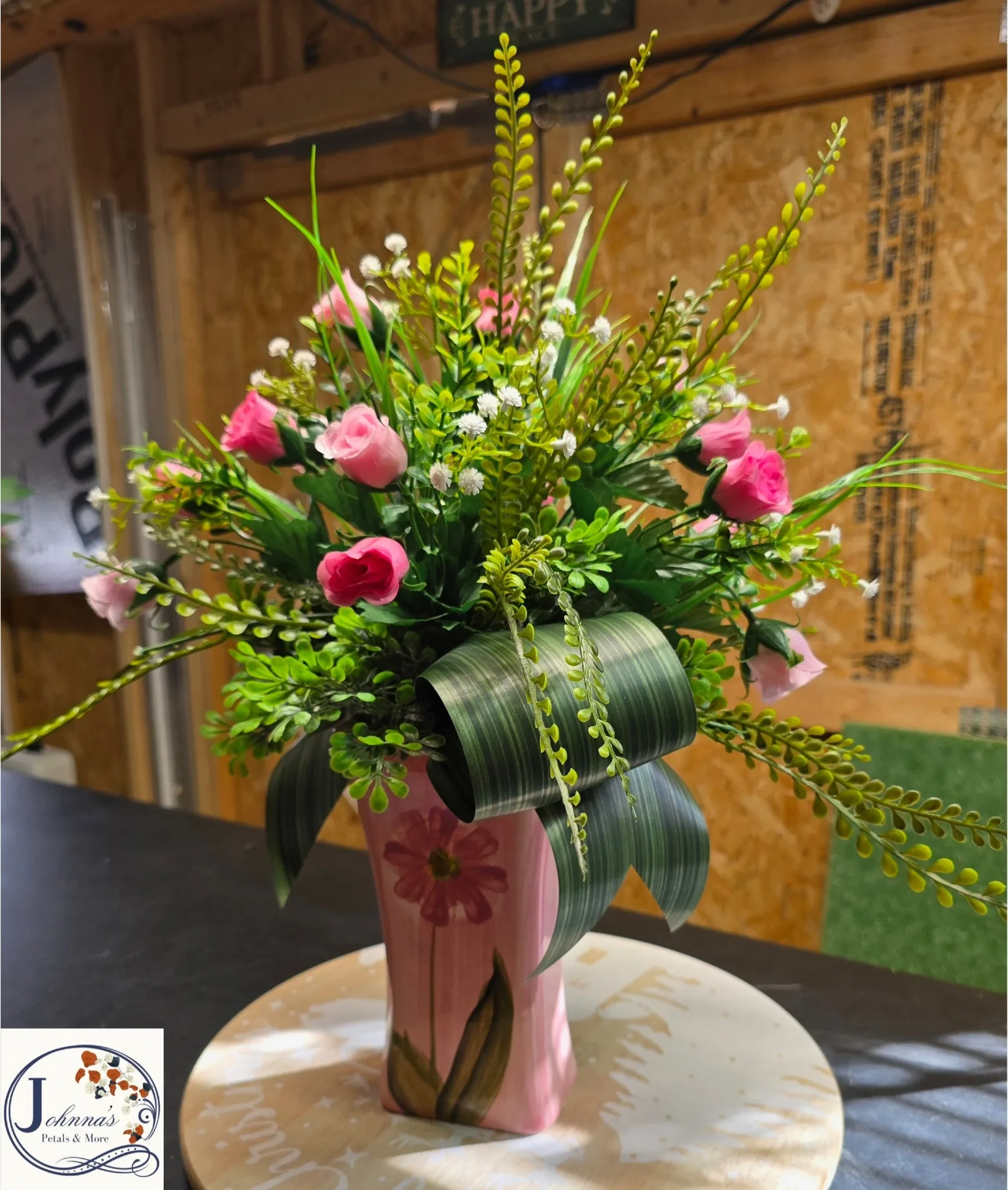 Silk vase arrangement with sweetheart roses Silk Arrangement Silk vase arrangement with sweetheart roses Silk Arrangement