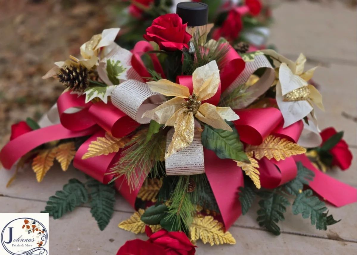 Silk Christmas Spray w/solar light Silk Arrangement