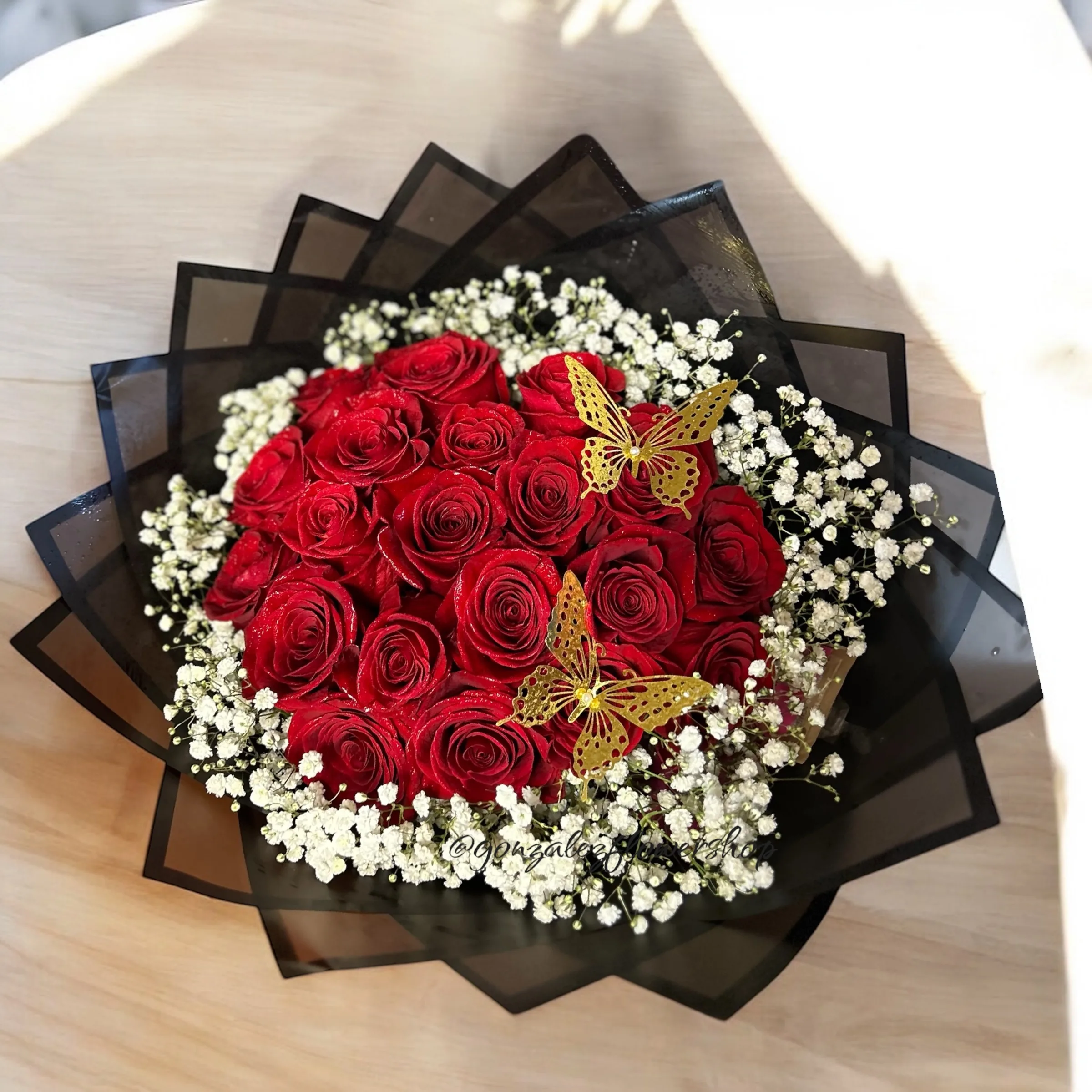 20 Red Roses with Baby's Breath 20 Red Roses with Baby's Breath