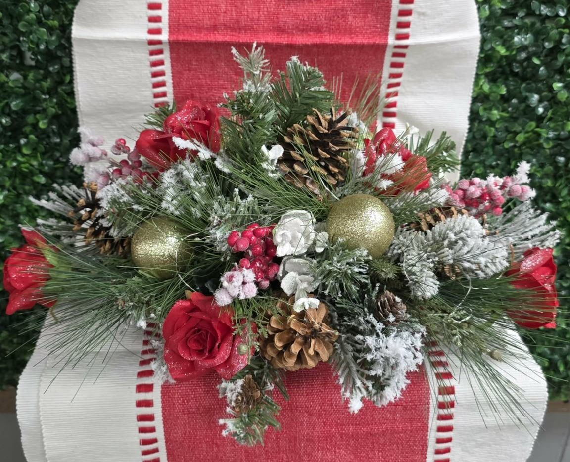 Frosted Greens with Gold Balls Center Piece
