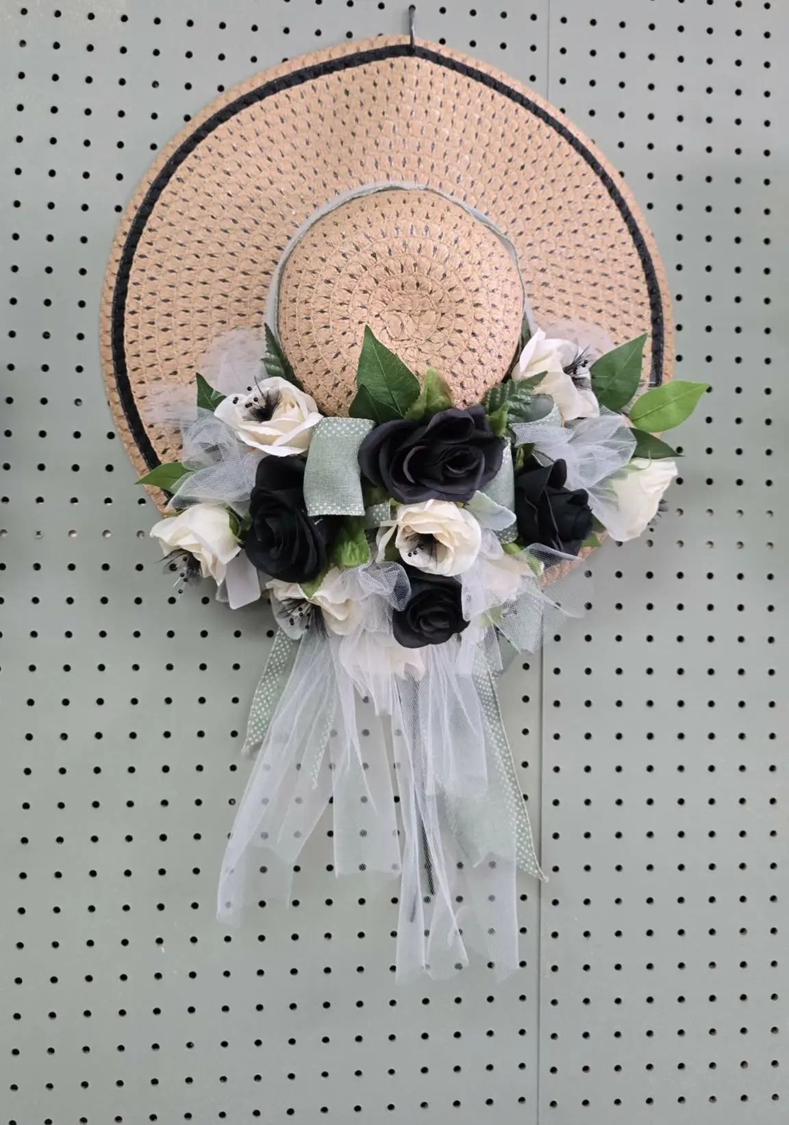 Green hat Silk Arrangement