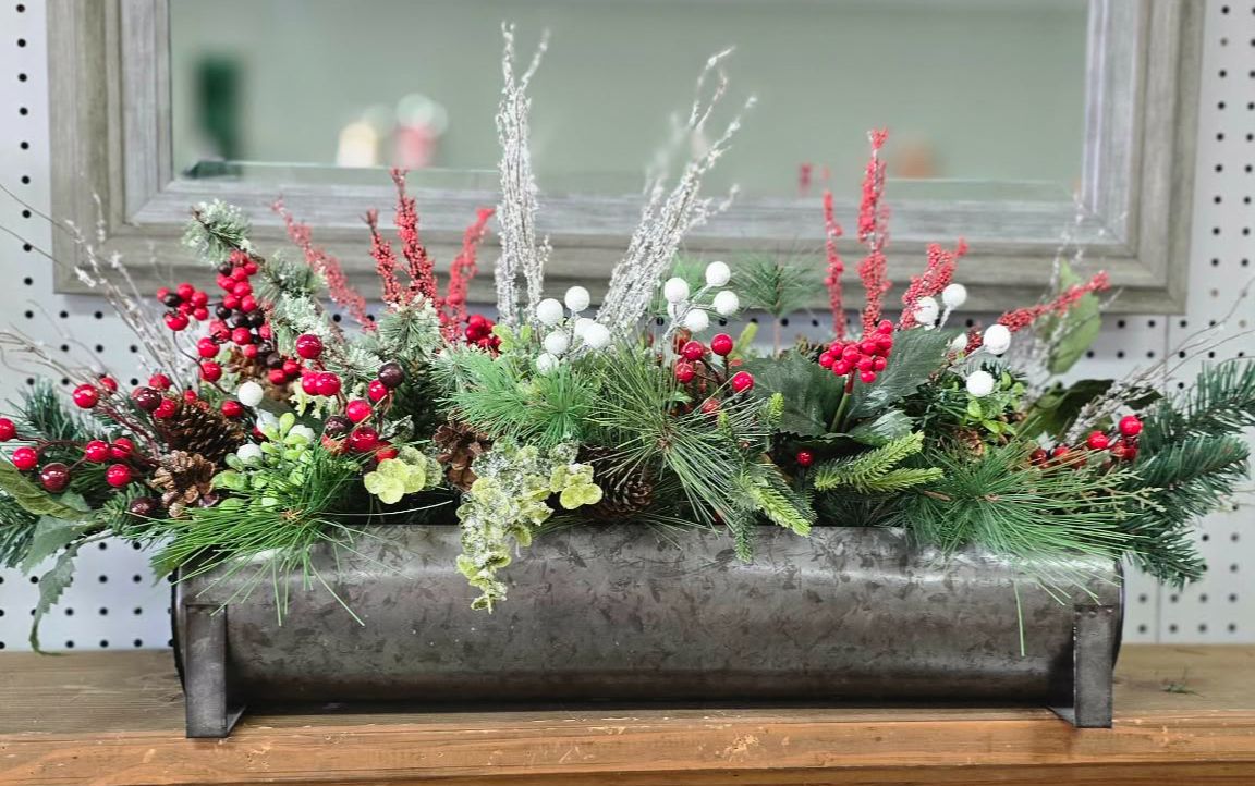 Christmas Mantel arrangement silk flowers Christmas Mantel arrangement silk flowers