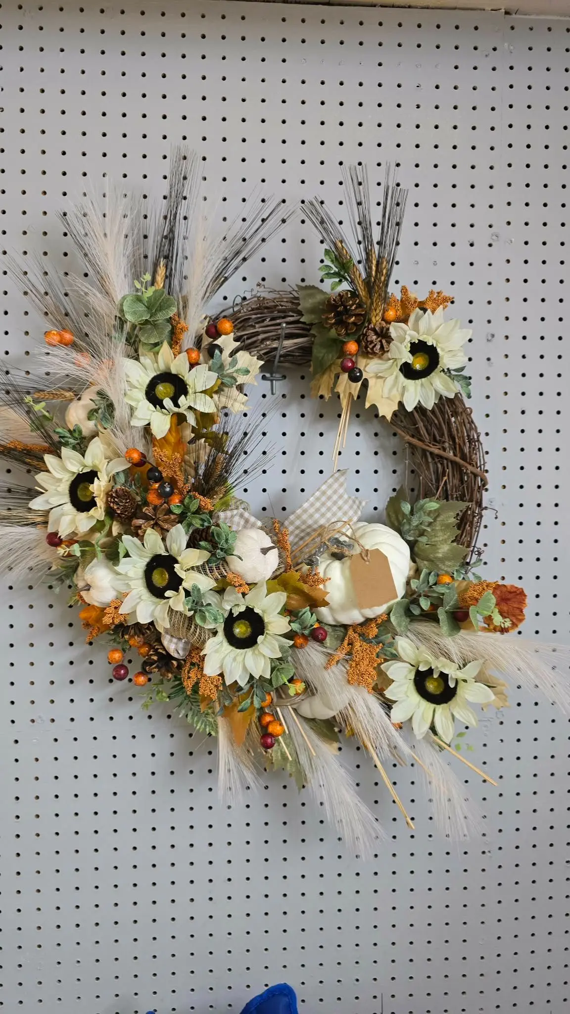 Fall wreath, White sunflowers- Pumpkins Fall wreath, White sunflowers- Pumpkins