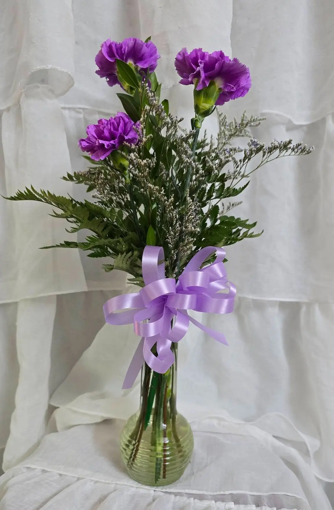 Carnation in Vase 1 - 2 - 3 Carnation in Vase 1 - 2 - 3