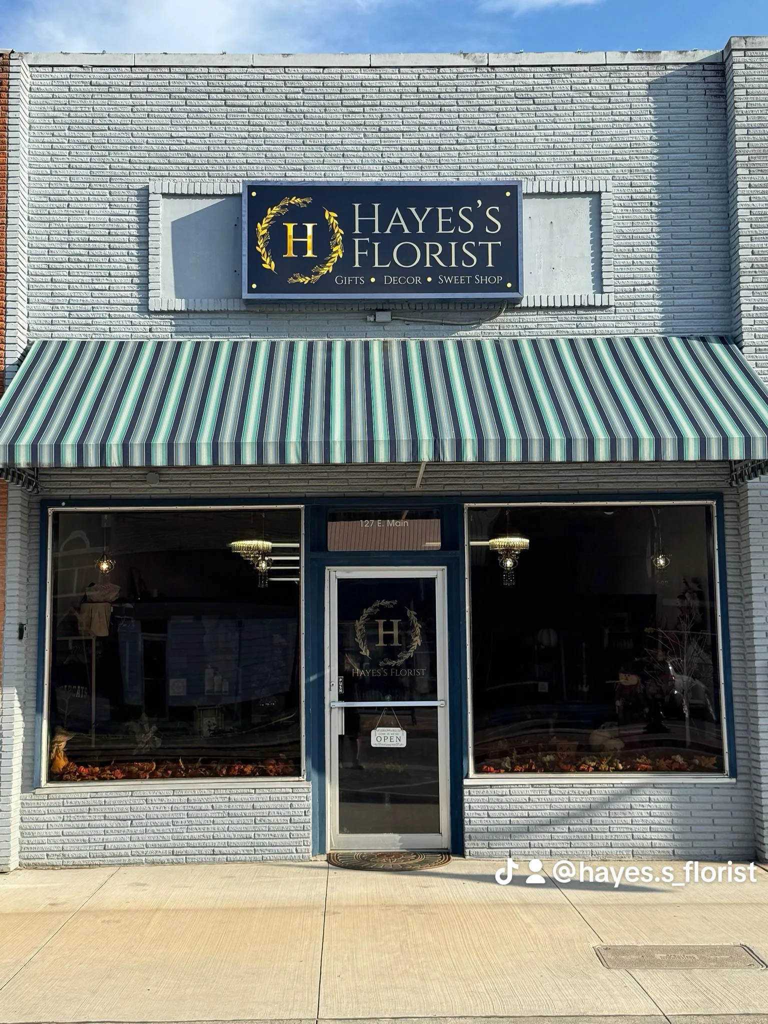 Flower shop image Flower shop image