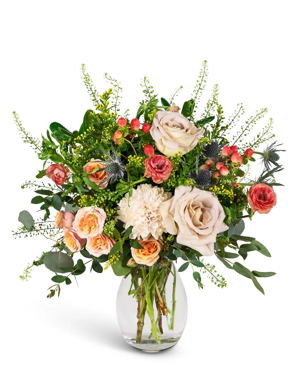 Blooming Briar Flower Arrangement Blooming Briar Flower Arrangement