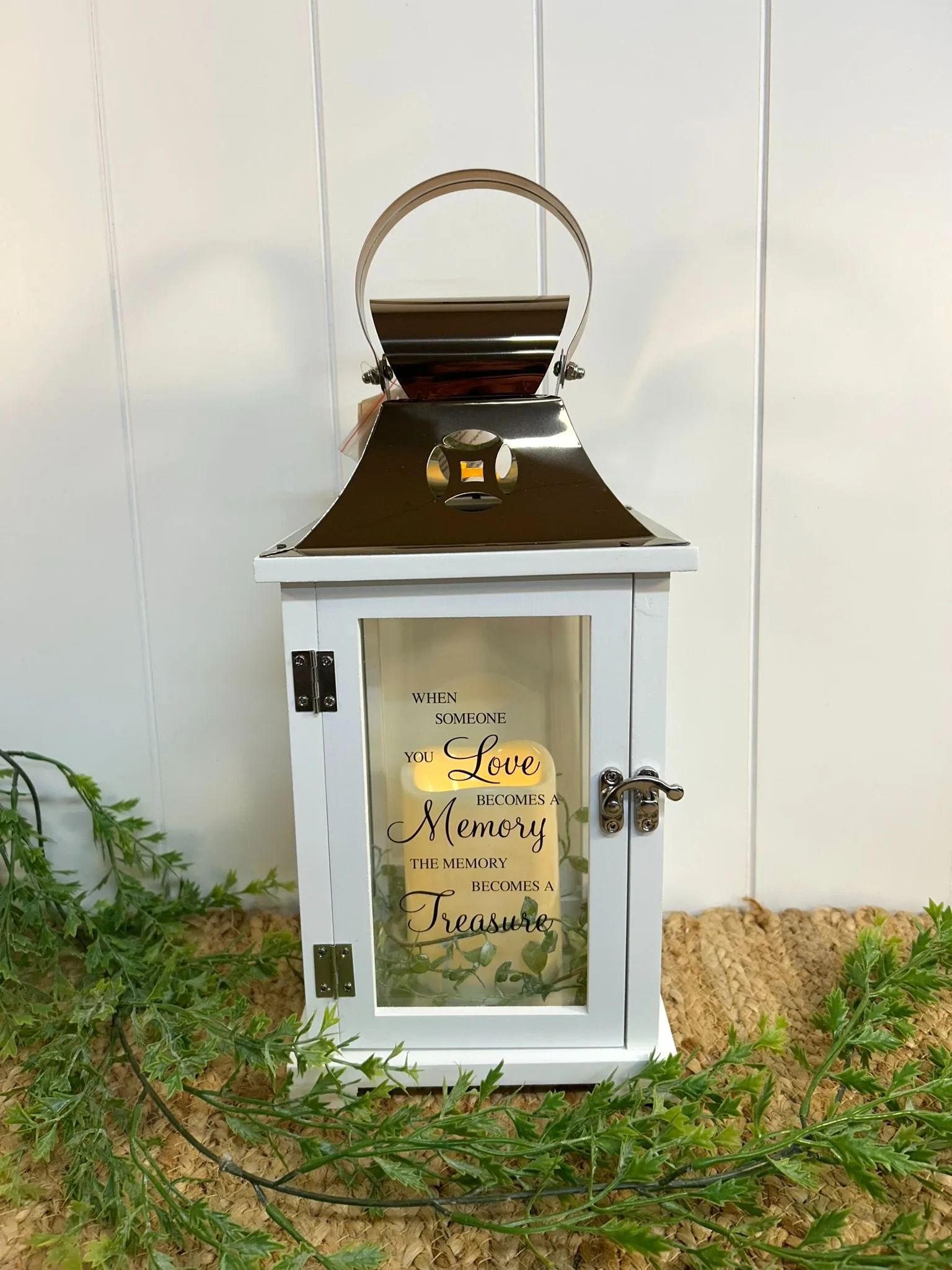 Memory Flameless Lantern