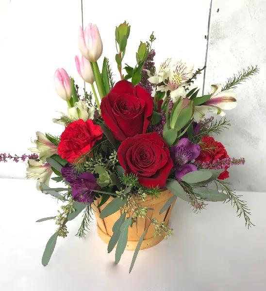 Basket of Blooms Fresh Arrangement Basket of Blooms Fresh Arrangement