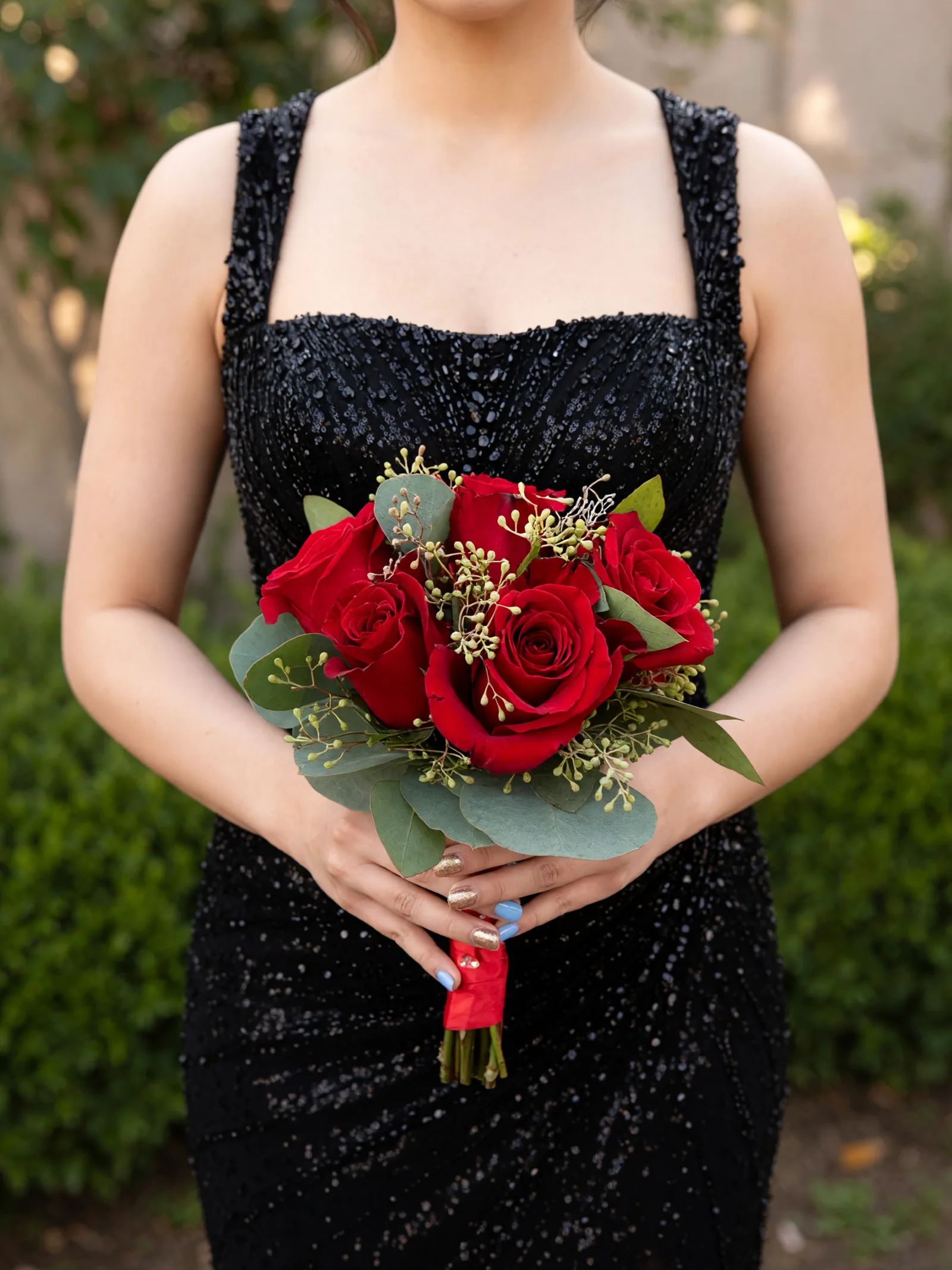 Homecoming Mini Bouquet Red Hearts Garden Roses