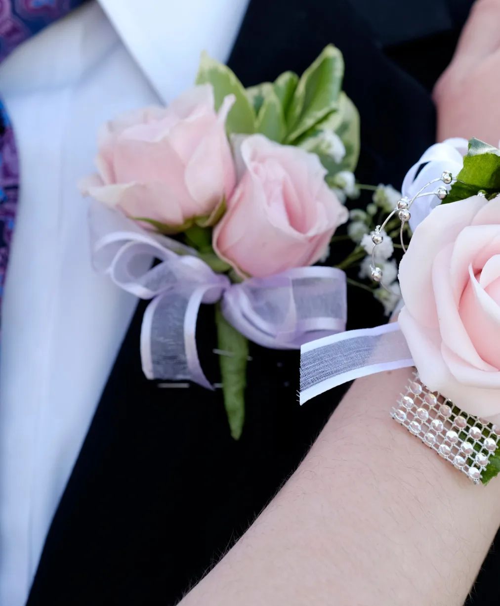 Rose Corsage and Boutonnière Set Prom package
